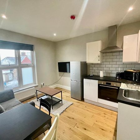 Cosy 1 Bedroom Flat! Londen Buitenkant foto